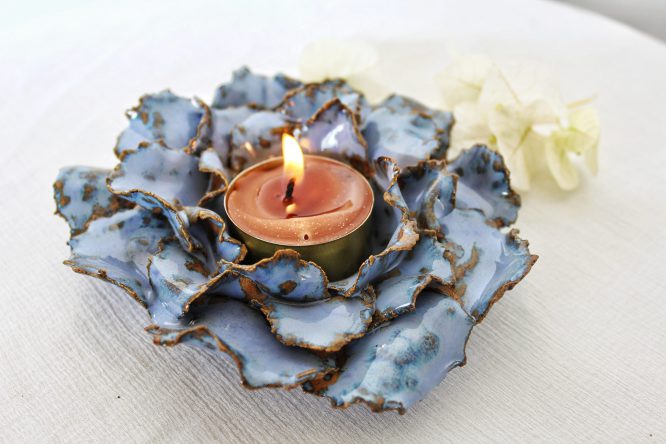 Cobalt petals Candle holder - Image 2