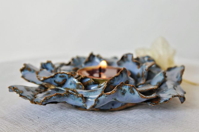 Cobalt petals Candle holder - Image 5