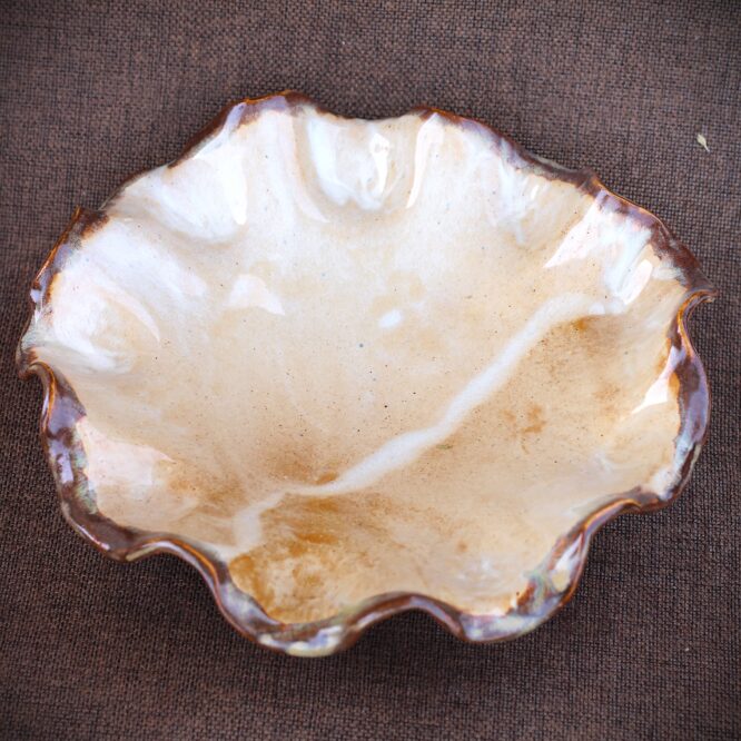 Rustic Swirl Bowl- with Legs - Image 7