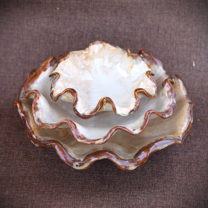 Rustic Swirl Bowl- with Legs - Image 3